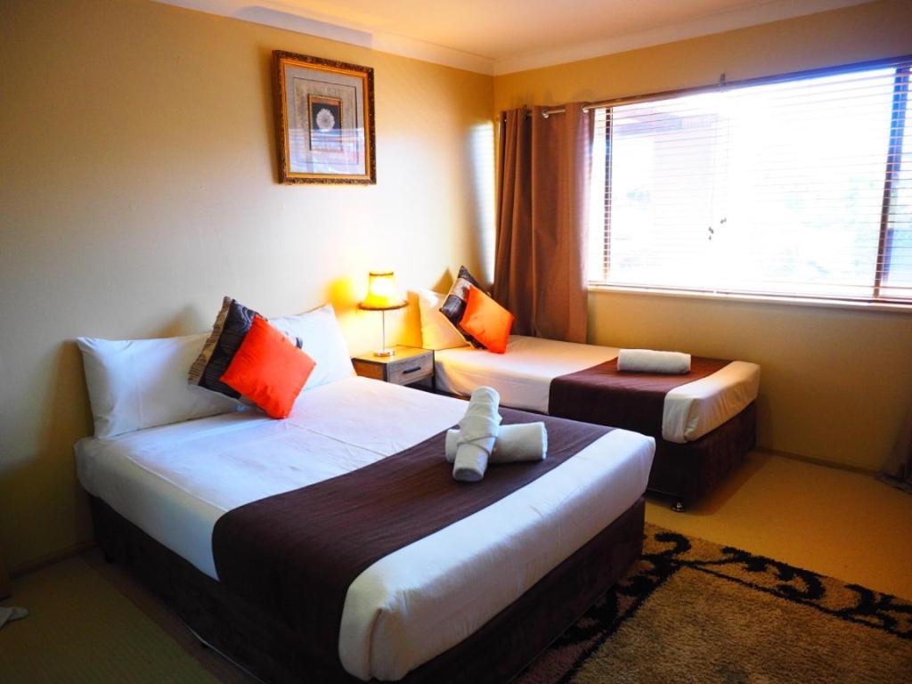 Bella Vista Motel กอสเฟิร์ด ภายนอก รูปภาพ