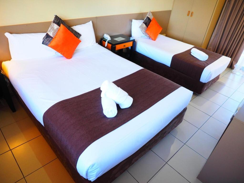 Bella Vista Motel กอสเฟิร์ด ภายนอก รูปภาพ