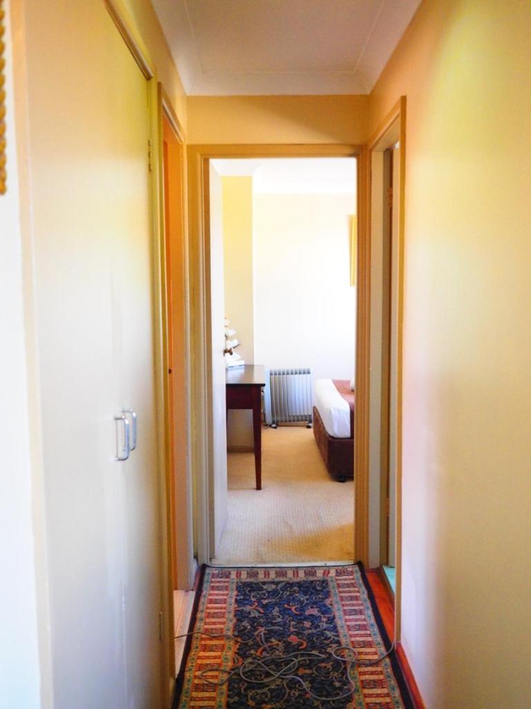Bella Vista Motel กอสเฟิร์ด ภายนอก รูปภาพ